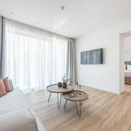 Ceramian Aparthotel *